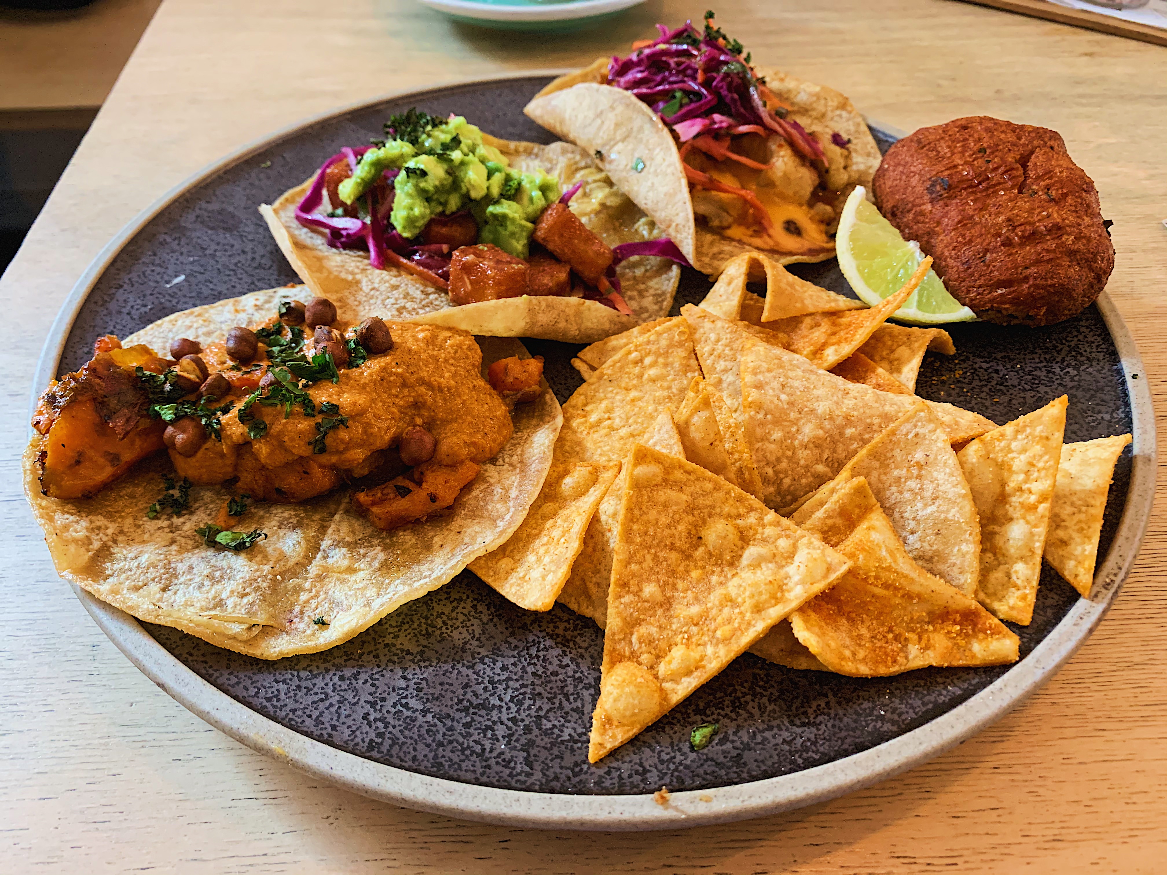 6B108994-6164-4DE5-8143-97738A3498AF